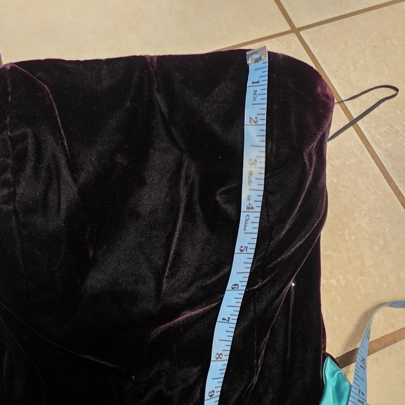 Vintage 80s Scarlett Nite Formal Dress- See Measurements - Picture 13 of 14